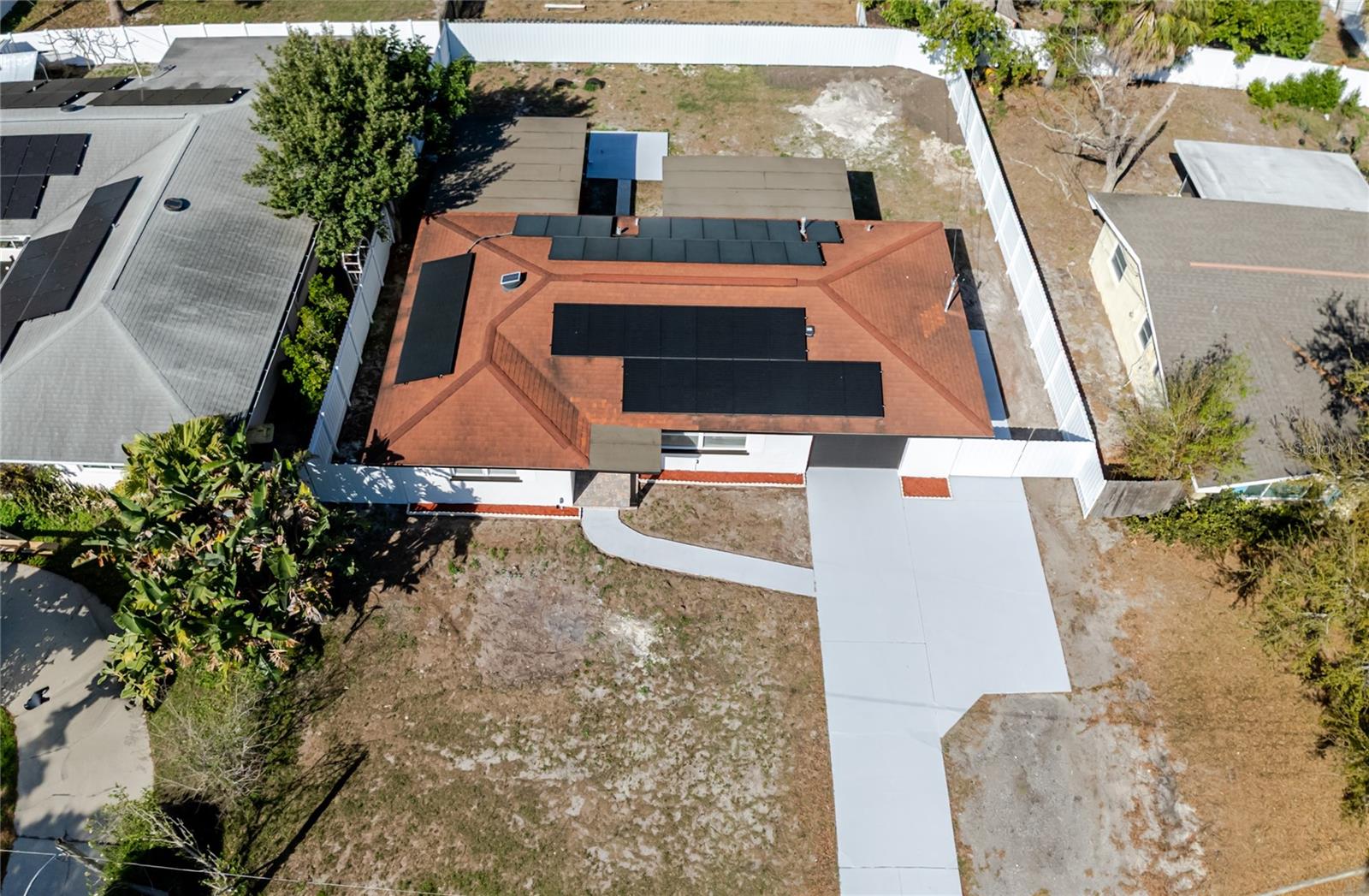 1832 GREENHILL DR, CLEARWATER, FL, 33755