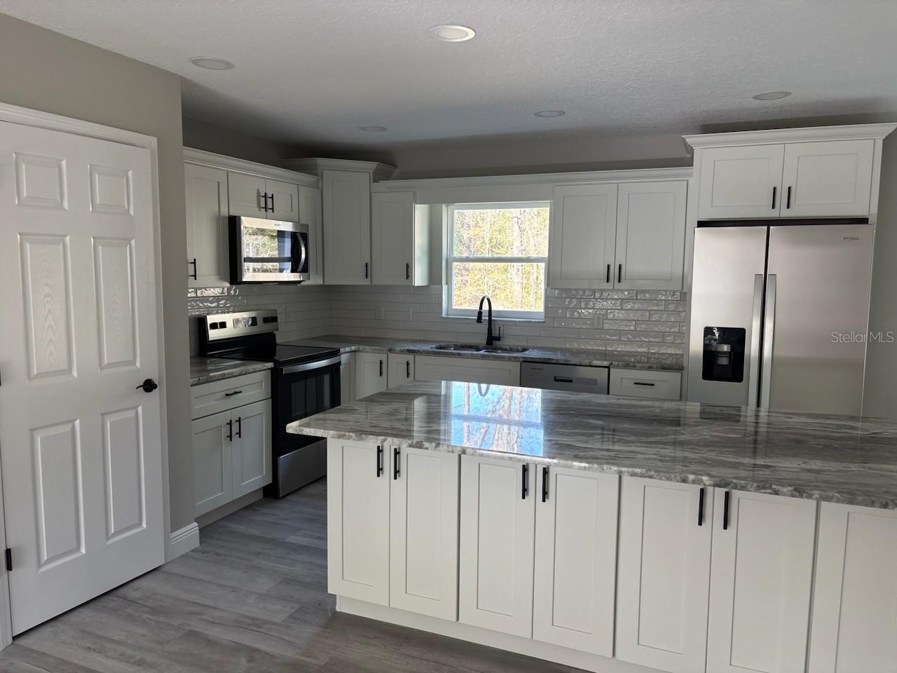 9179 N COMMODORE DR, DUNNELLON, FL, 34434