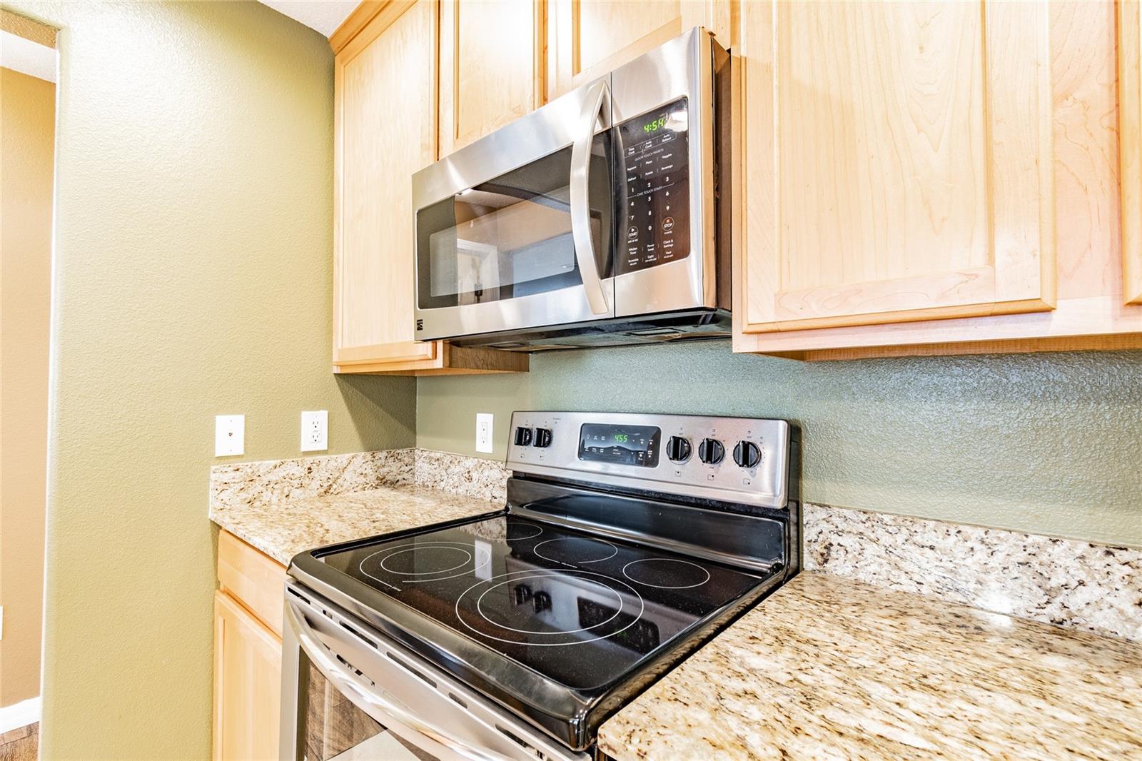 6246 MAISIE RD, ZEPHYRHILLS, FL, 33542