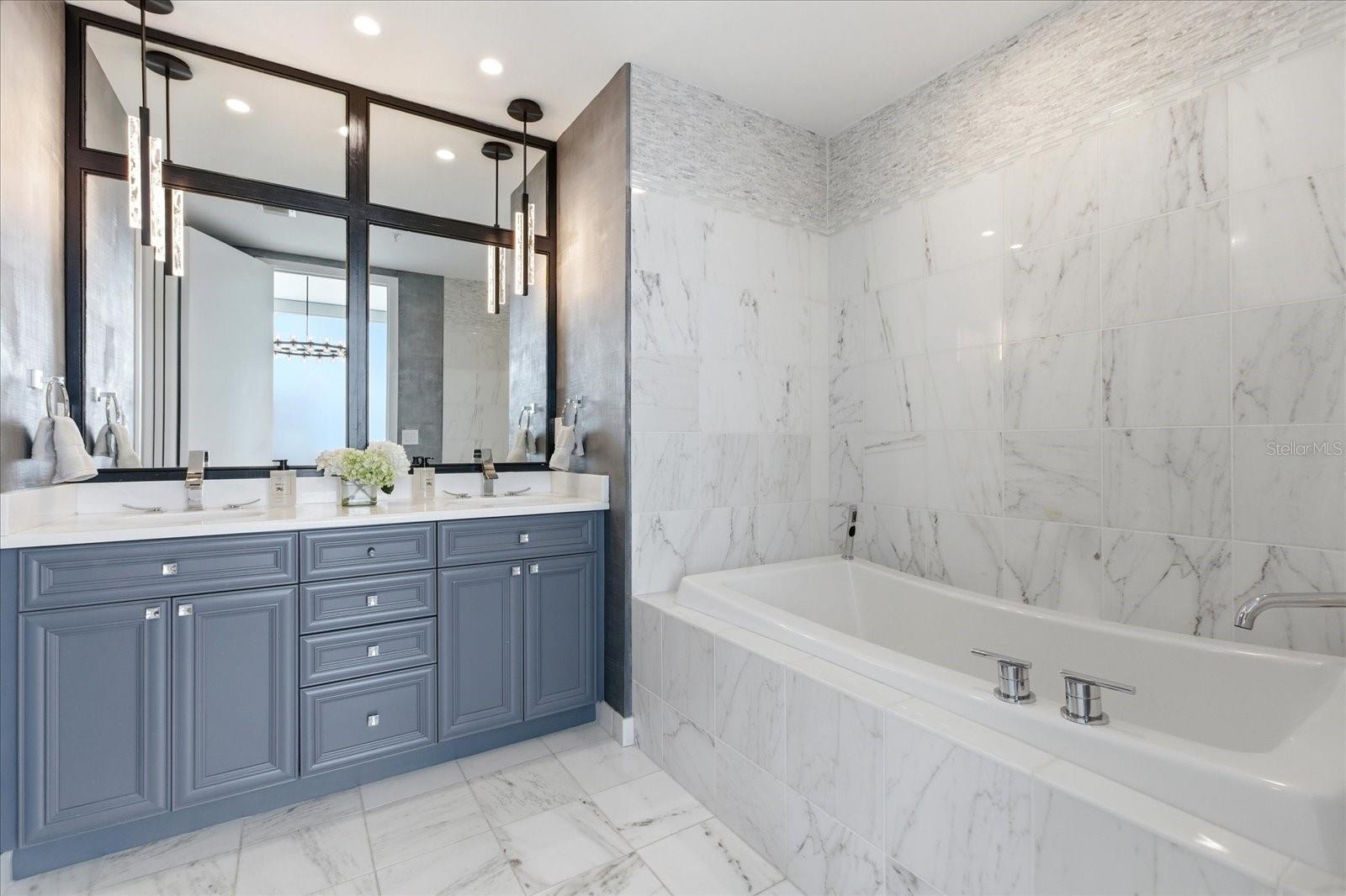150 E ROBINSON ST #30C-2, ORLANDO, FL, 32801