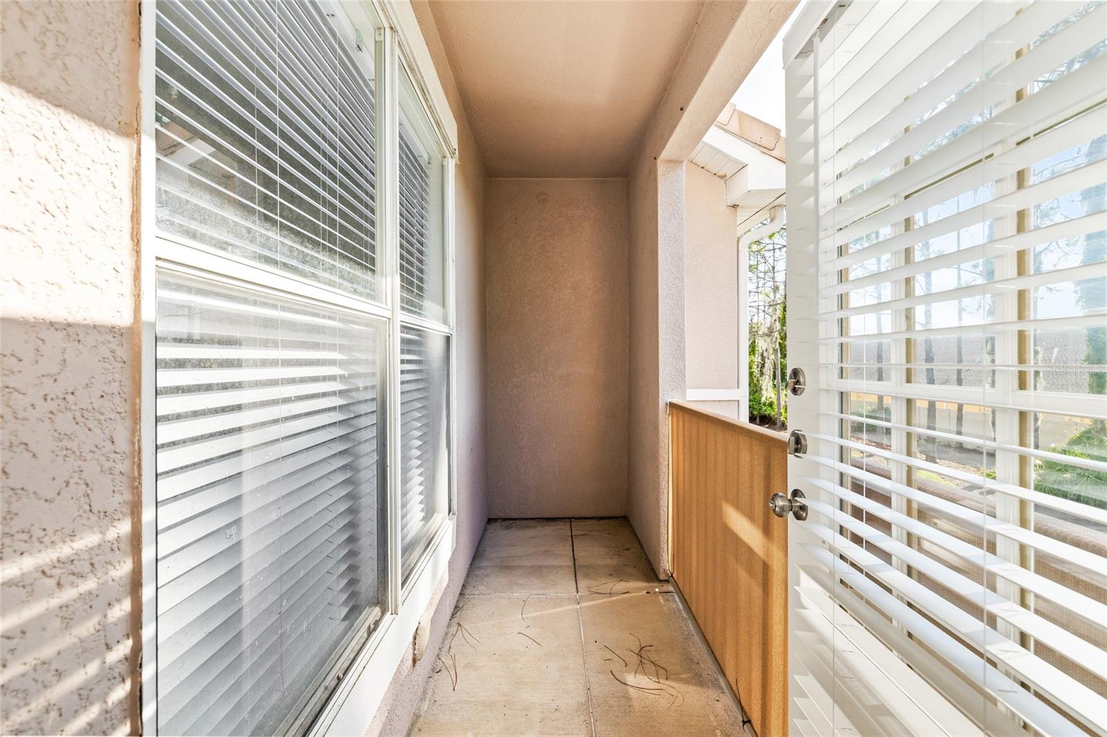 18006 VILLA CREEK DR, TAMPA, FL, 33647