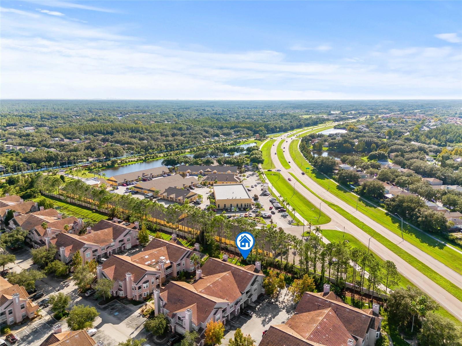18006 VILLA CREEK DR, TAMPA, FL, 33647