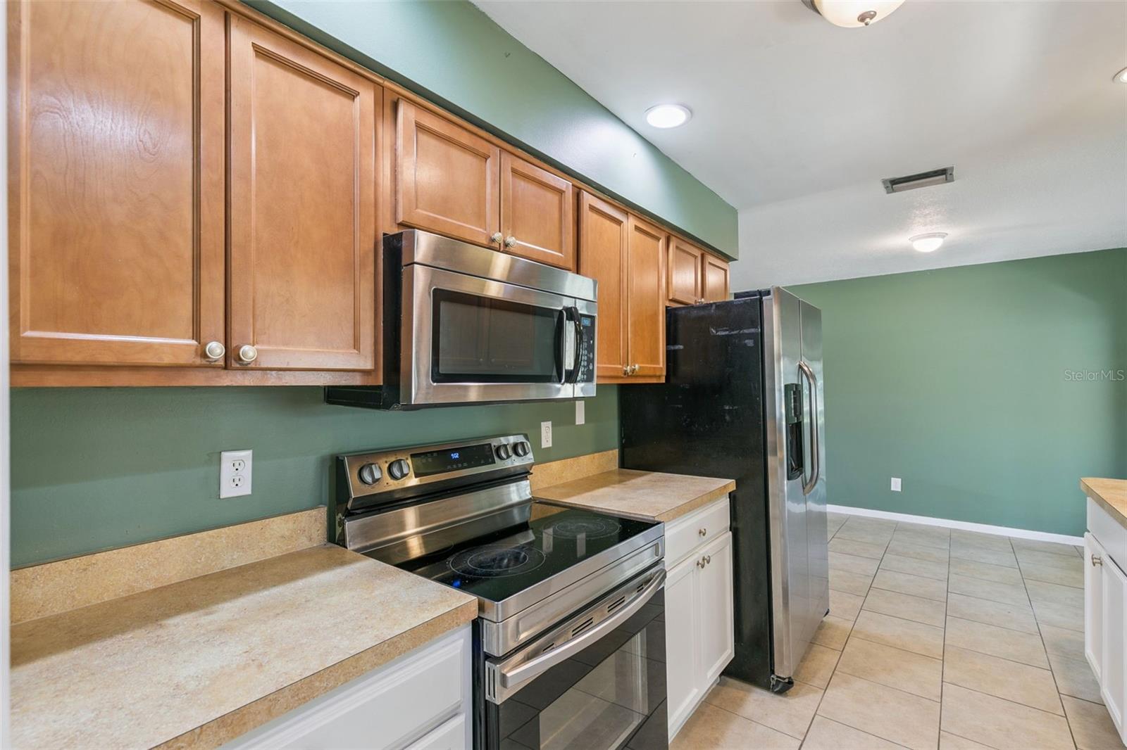 111 AMIGOS RD, DEBARY, FL, 32713