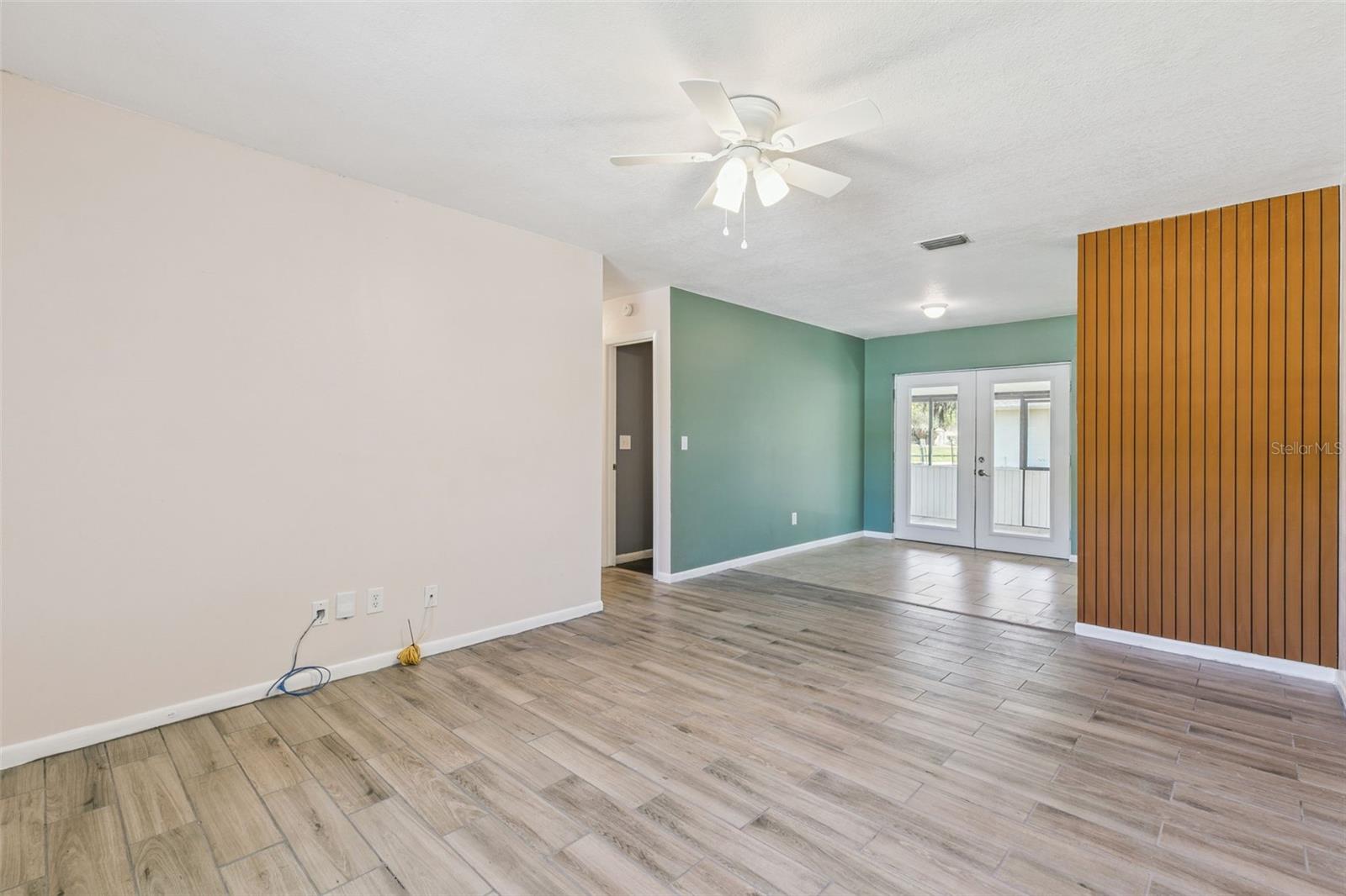 111 AMIGOS RD, DEBARY, FL, 32713