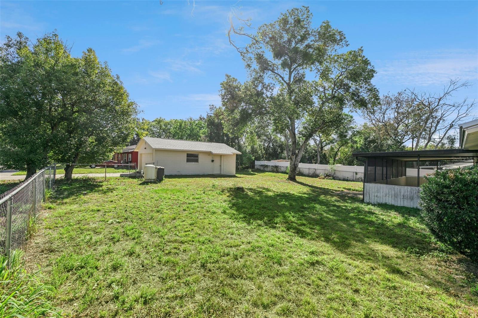 111 AMIGOS RD, DEBARY, FL, 32713
