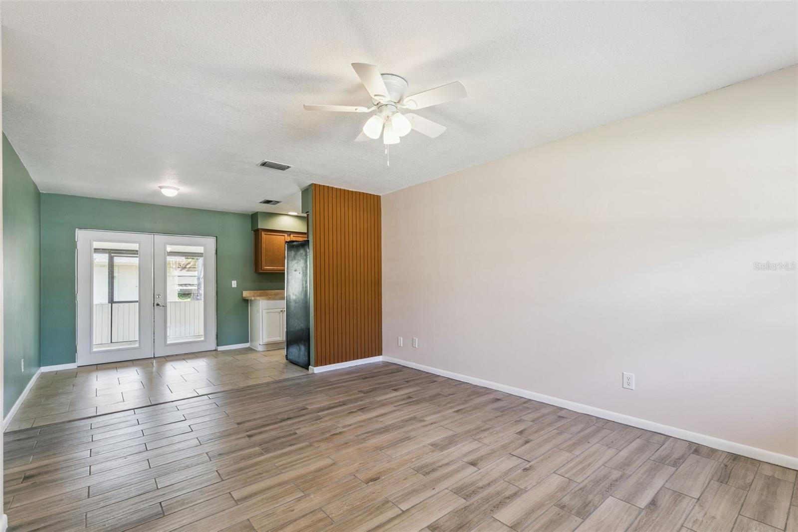 111 AMIGOS RD, DEBARY, FL, 32713