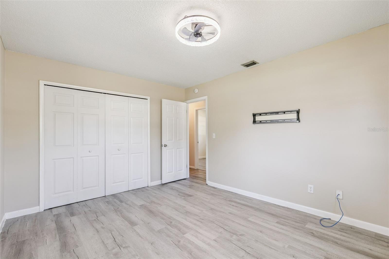 111 AMIGOS RD, DEBARY, FL, 32713