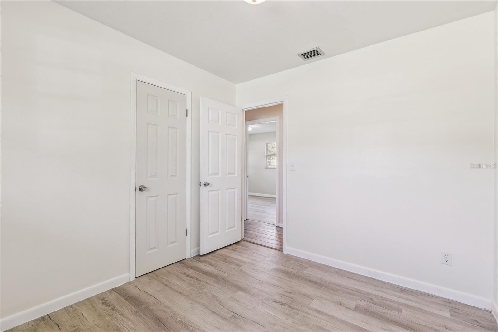 111 AMIGOS RD, DEBARY, FL, 32713