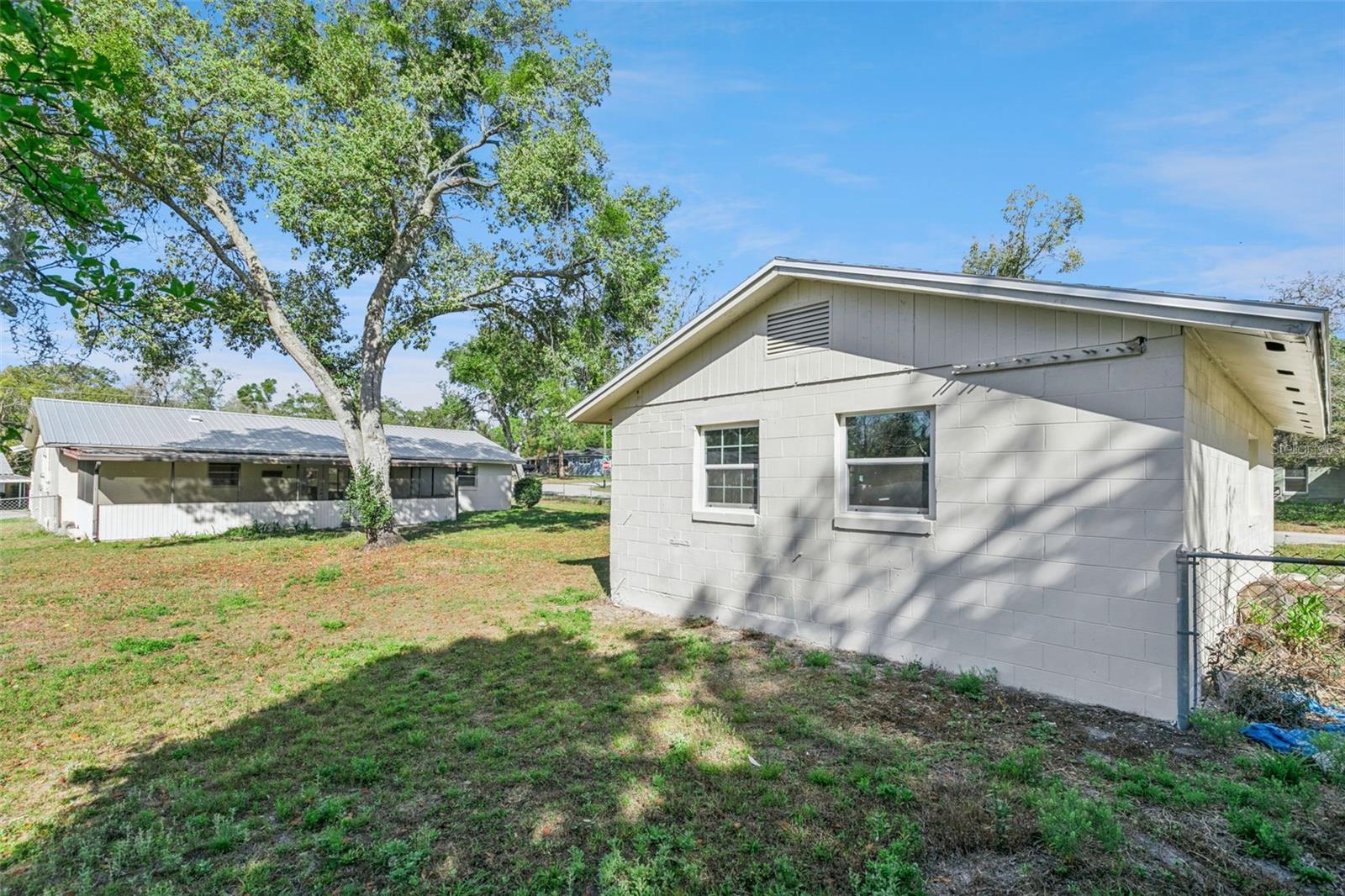 111 AMIGOS RD, DEBARY, FL, 32713
