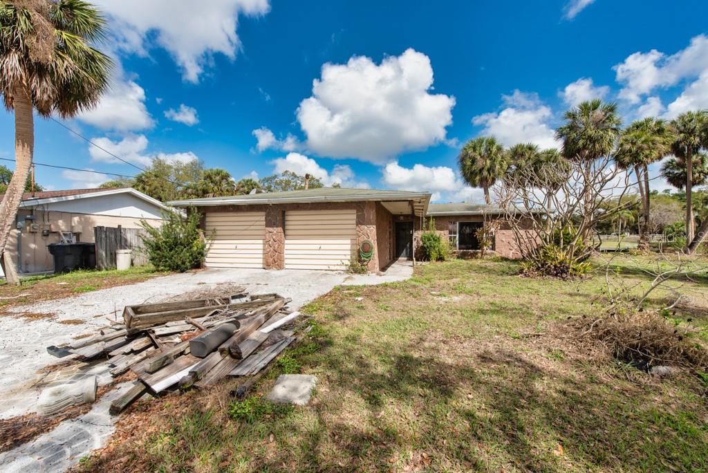 8848 W MILLPOINT RD, RIVERVIEW, FL, 33578