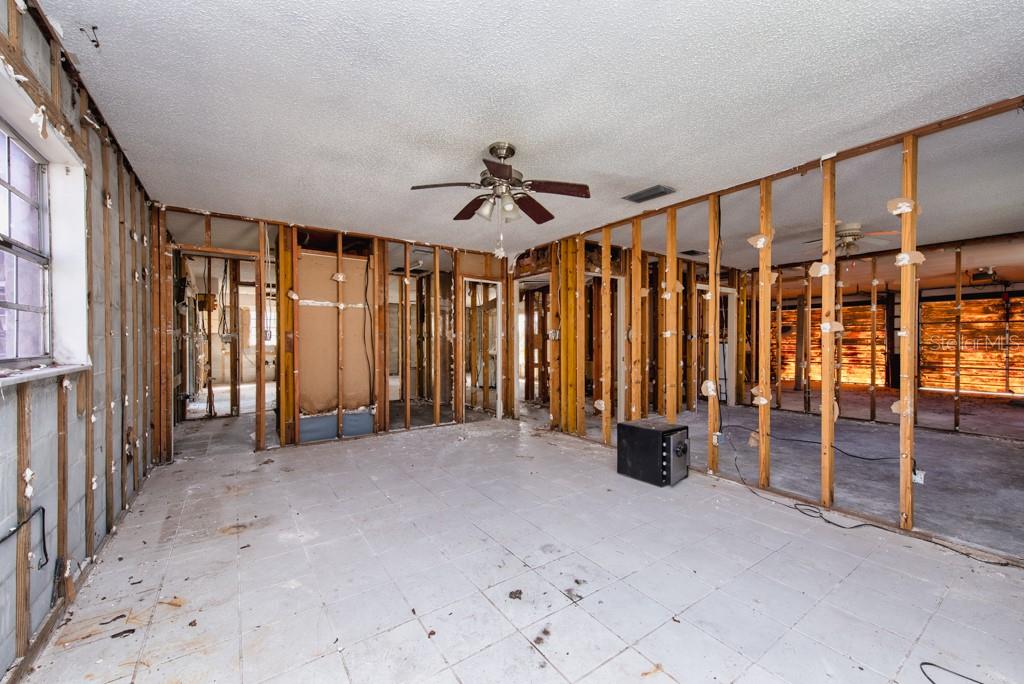 8848 W MILLPOINT RD, RIVERVIEW, FL, 33578