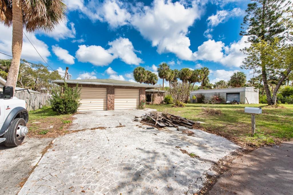8848 W MILLPOINT RD, RIVERVIEW, FL, 33578