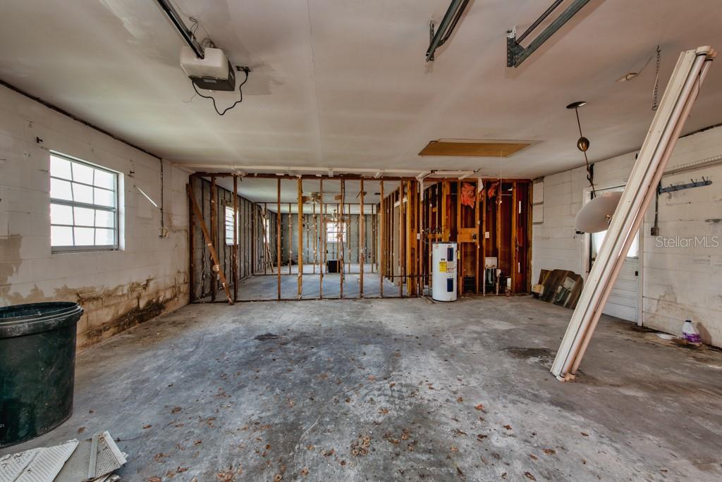 8848 W MILLPOINT RD, RIVERVIEW, FL, 33578