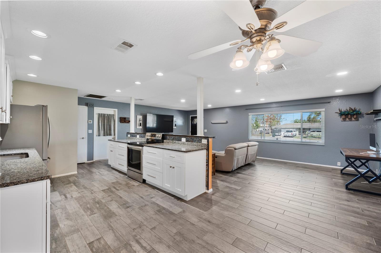 635 HILLSIDE CIR, LAKE ALFRED, FL, 33850