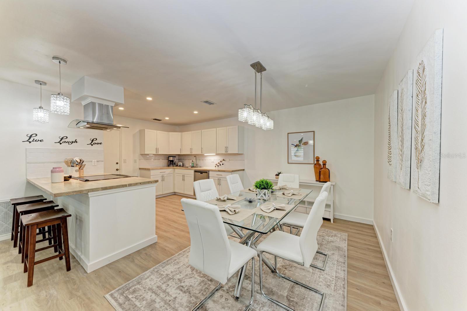 3316 VIVIENDA BLVD, BRADENTON, FL, 34207