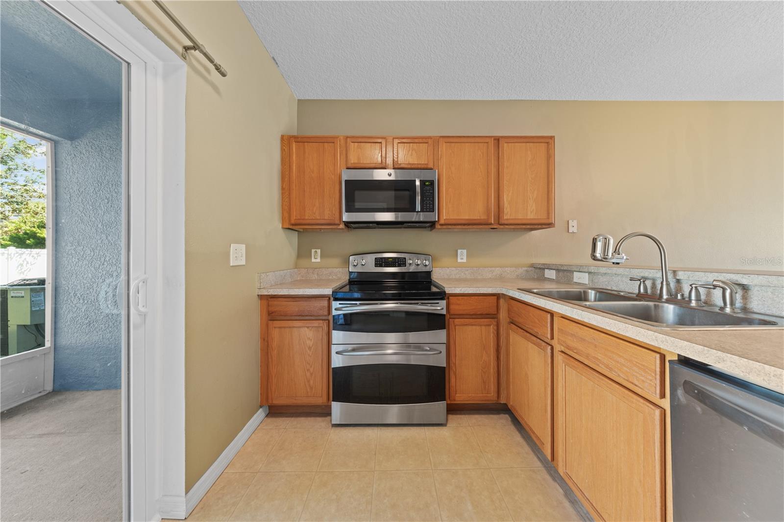 122 WILTON CIR, SANFORD, FL, 32773