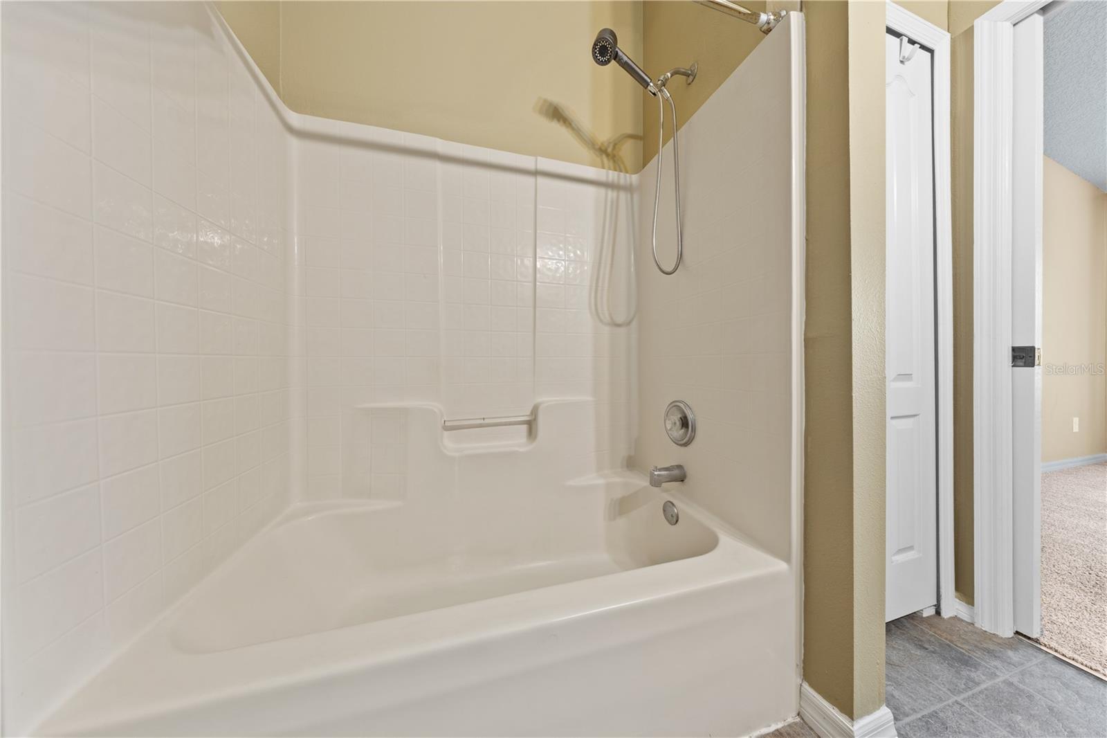 122 WILTON CIR, SANFORD, FL, 32773