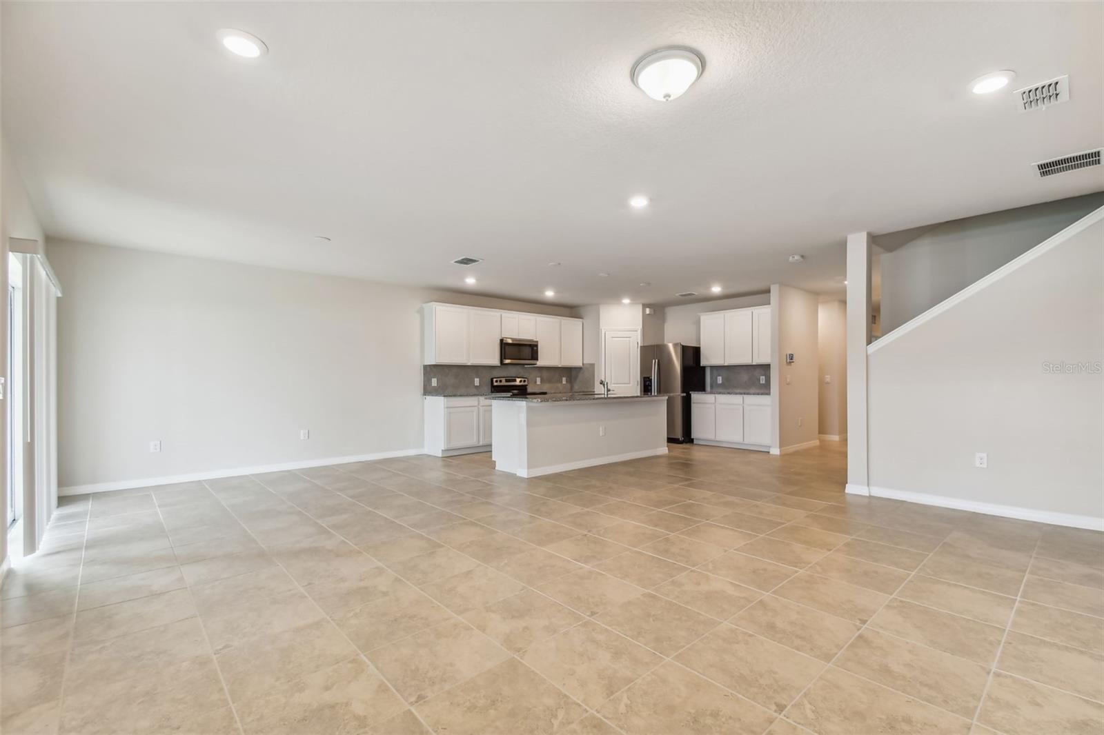 11239 SYCAMORE GLEN LOOP, THONOTOSASSA, FL, 33592
