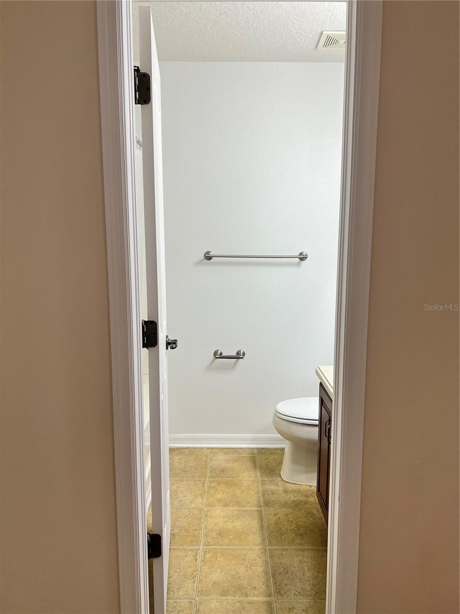 8112 SILENT CREEK DR, TAMPA, FL, 33615