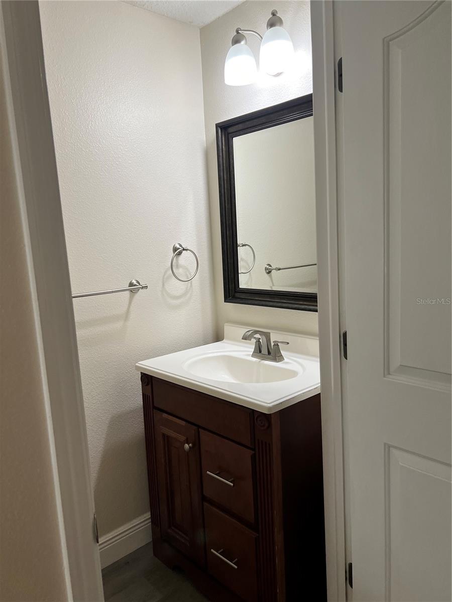 8112 SILENT CREEK DR, TAMPA, FL, 33615