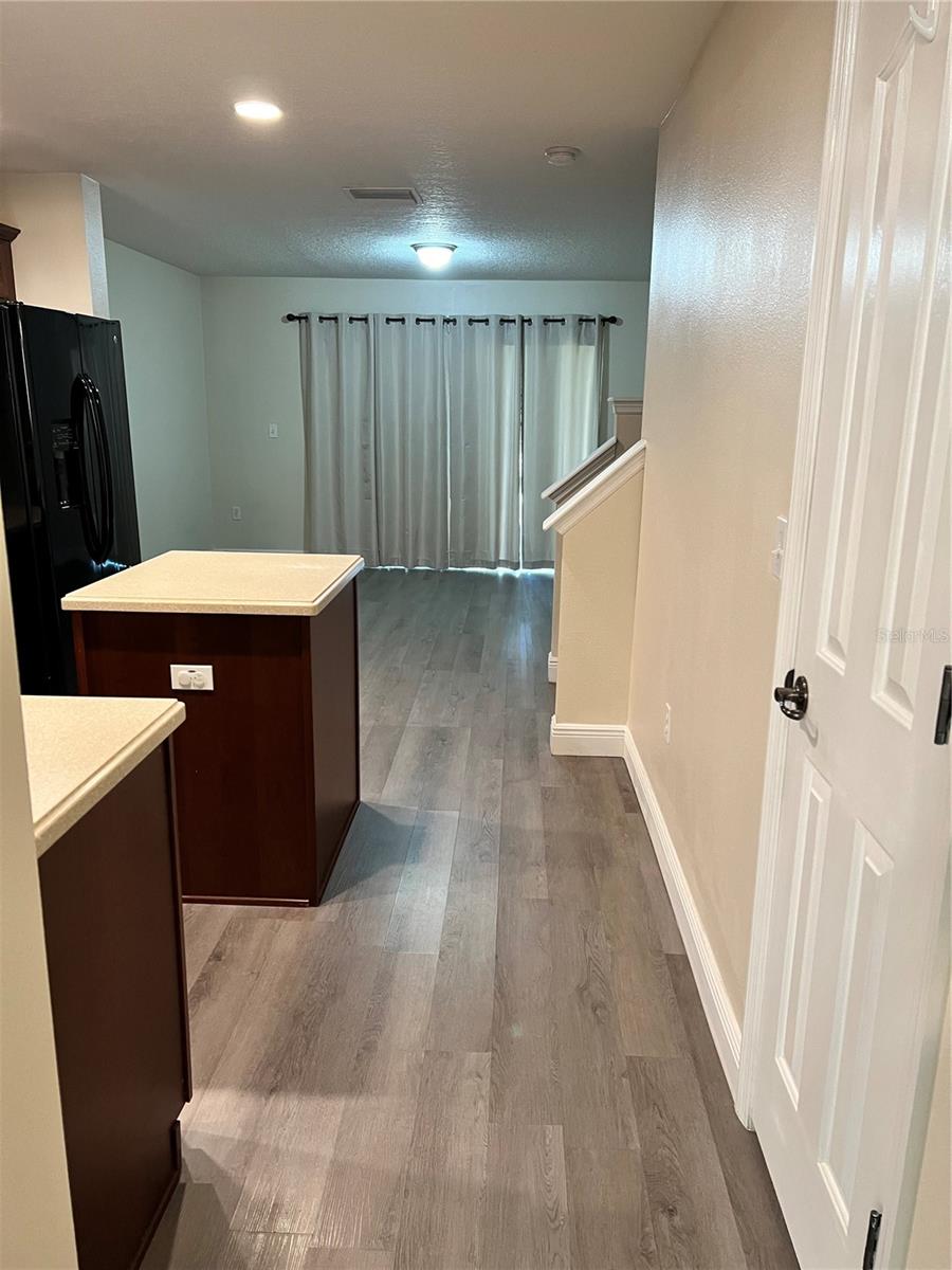 8112 SILENT CREEK DR, TAMPA, FL, 33615