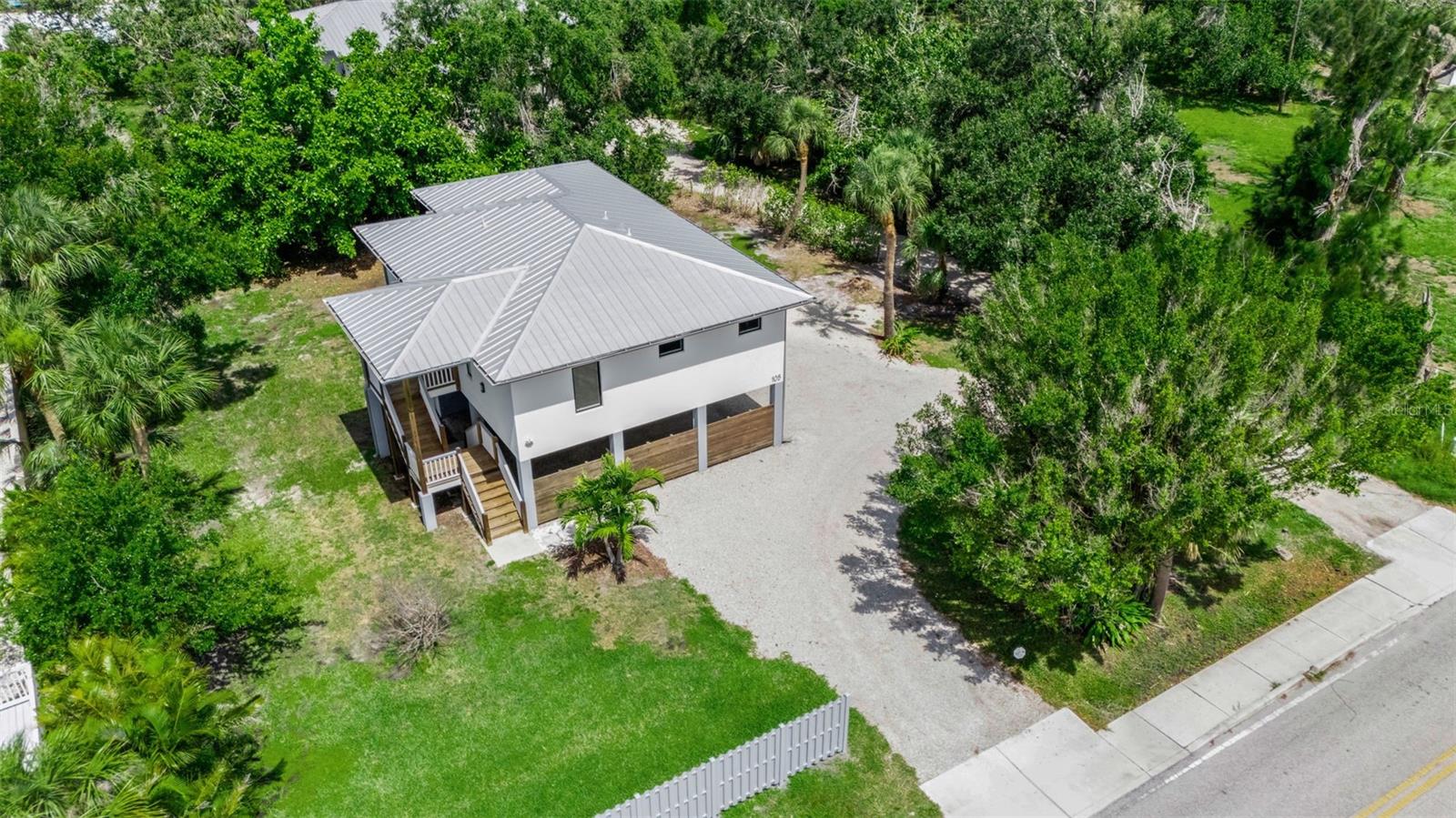 105 SHORE RD, NOKOMIS, FL, 34275