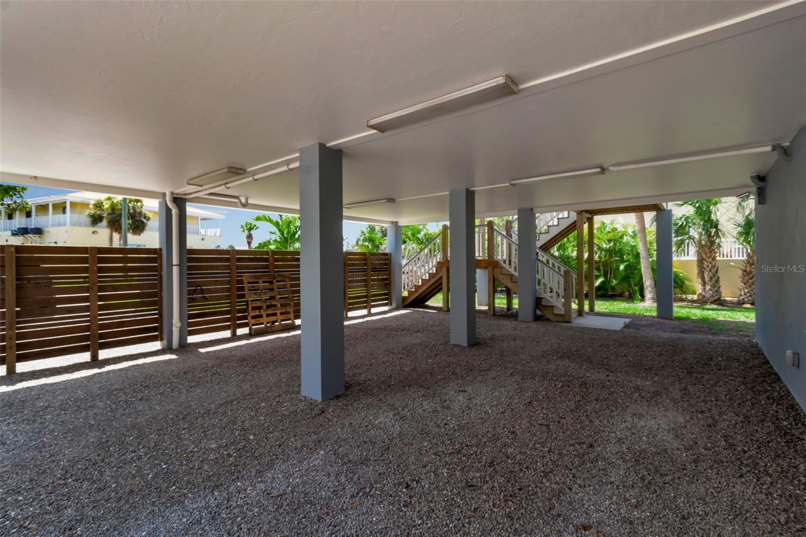 105 SHORE RD, NOKOMIS, FL, 34275