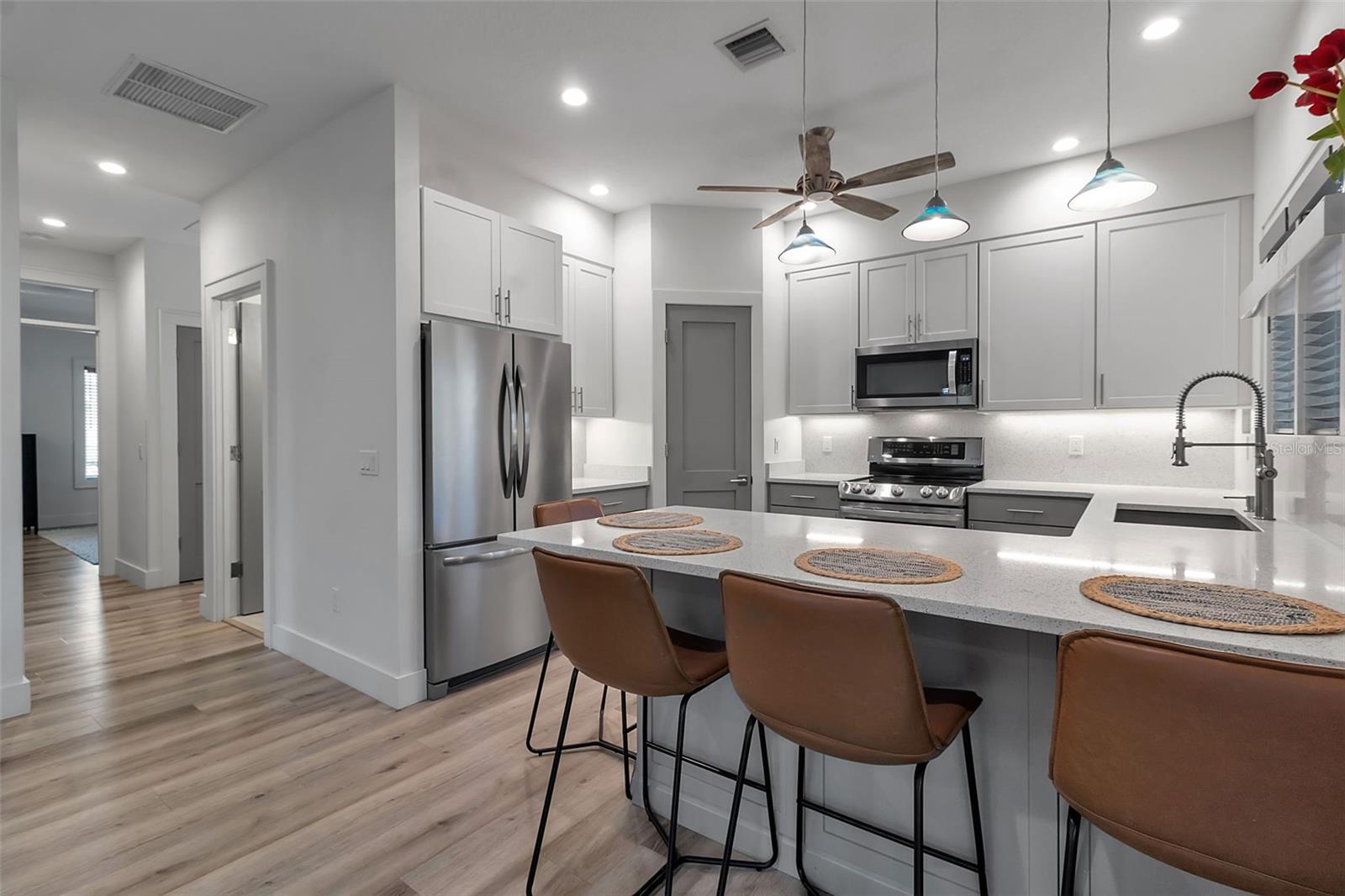 105 SHORE RD, NOKOMIS, FL, 34275