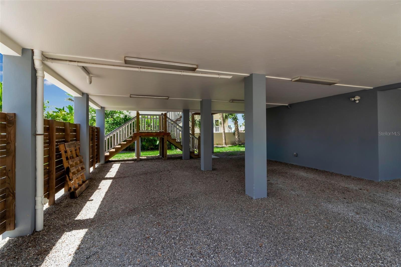105 SHORE RD, NOKOMIS, FL, 34275