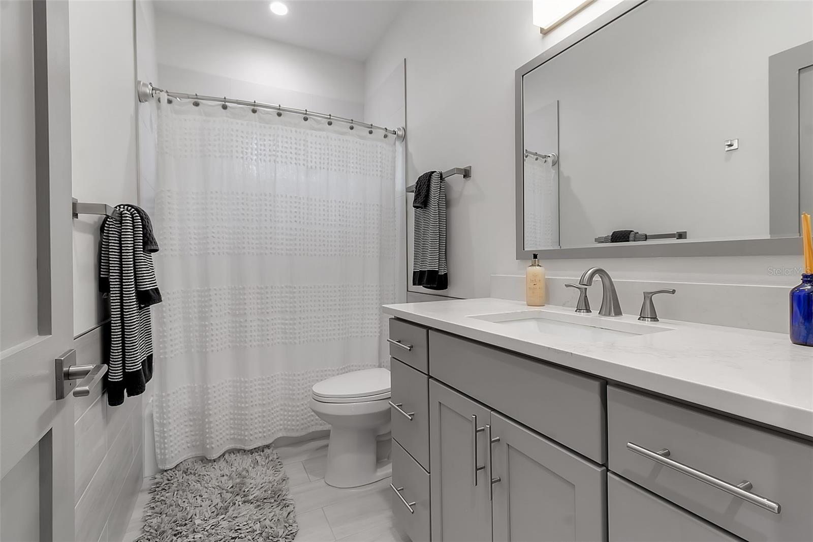 105 SHORE RD, NOKOMIS, FL, 34275