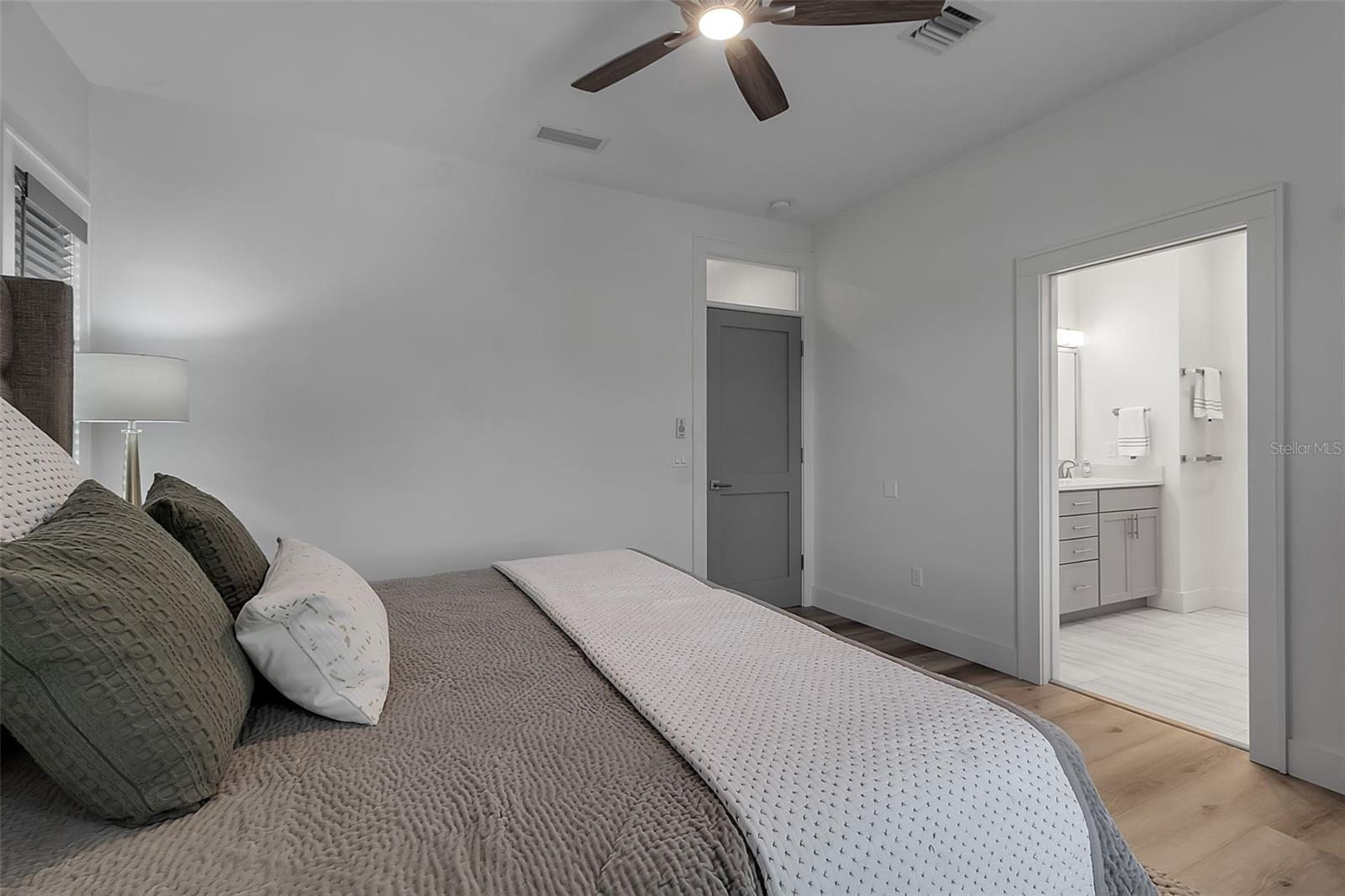 105 SHORE RD, NOKOMIS, FL, 34275
