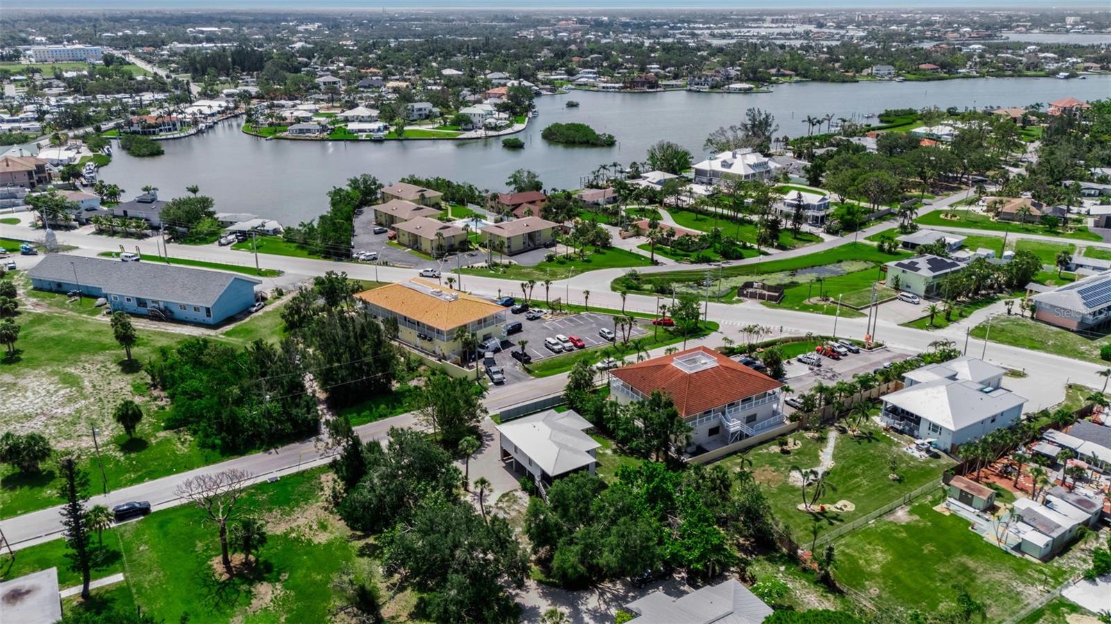 105 SHORE RD, NOKOMIS, FL, 34275