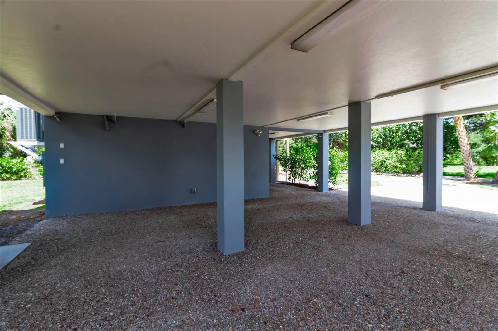 105 SHORE RD, NOKOMIS, FL, 34275