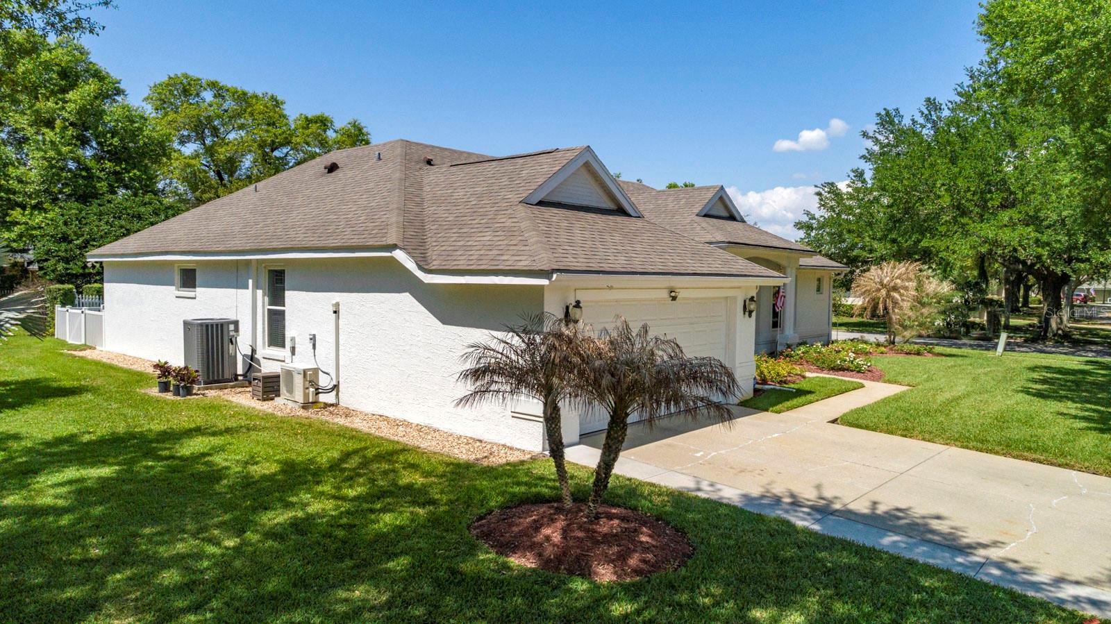 1901 PARK FOREST BLVD, MOUNT DORA, FL, 32757