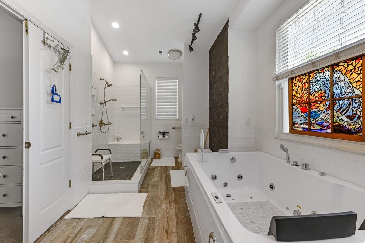 1901 PARK FOREST BLVD, MOUNT DORA, FL, 32757