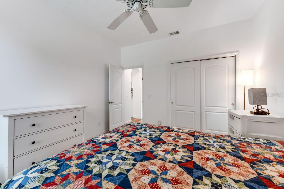 1901 PARK FOREST BLVD, MOUNT DORA, FL, 32757