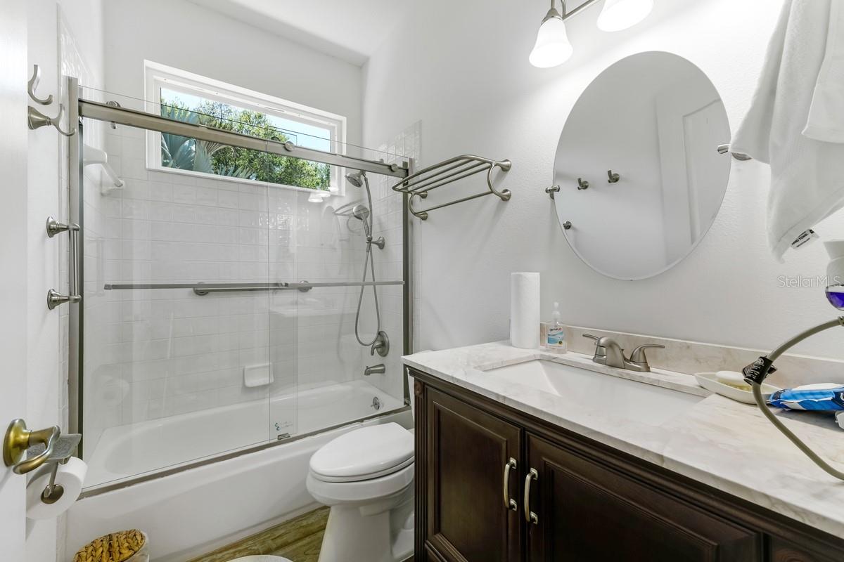 1901 PARK FOREST BLVD, MOUNT DORA, FL, 32757