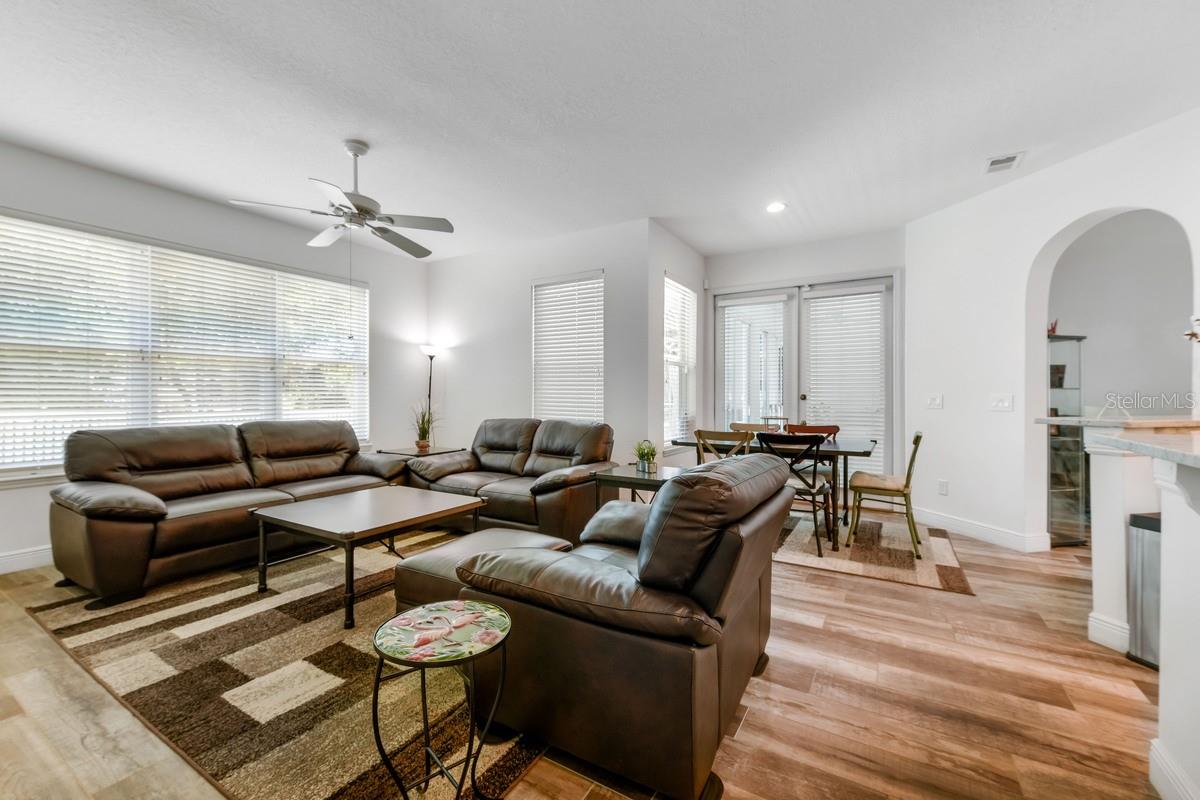 1901 PARK FOREST BLVD, MOUNT DORA, FL, 32757
