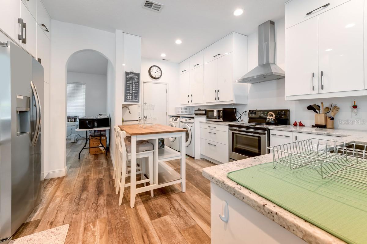 1901 PARK FOREST BLVD, MOUNT DORA, FL, 32757