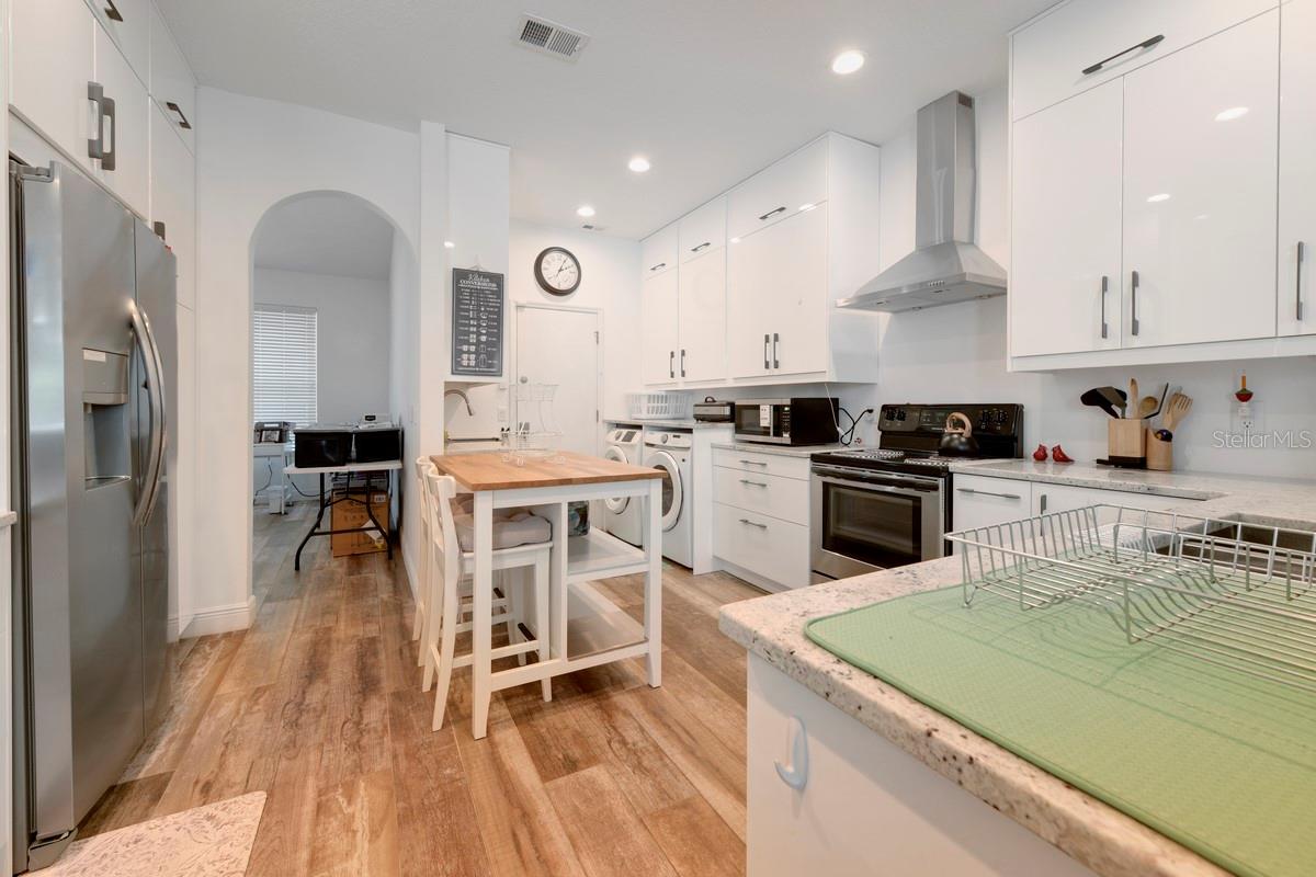 1901 PARK FOREST BLVD, MOUNT DORA, FL, 32757