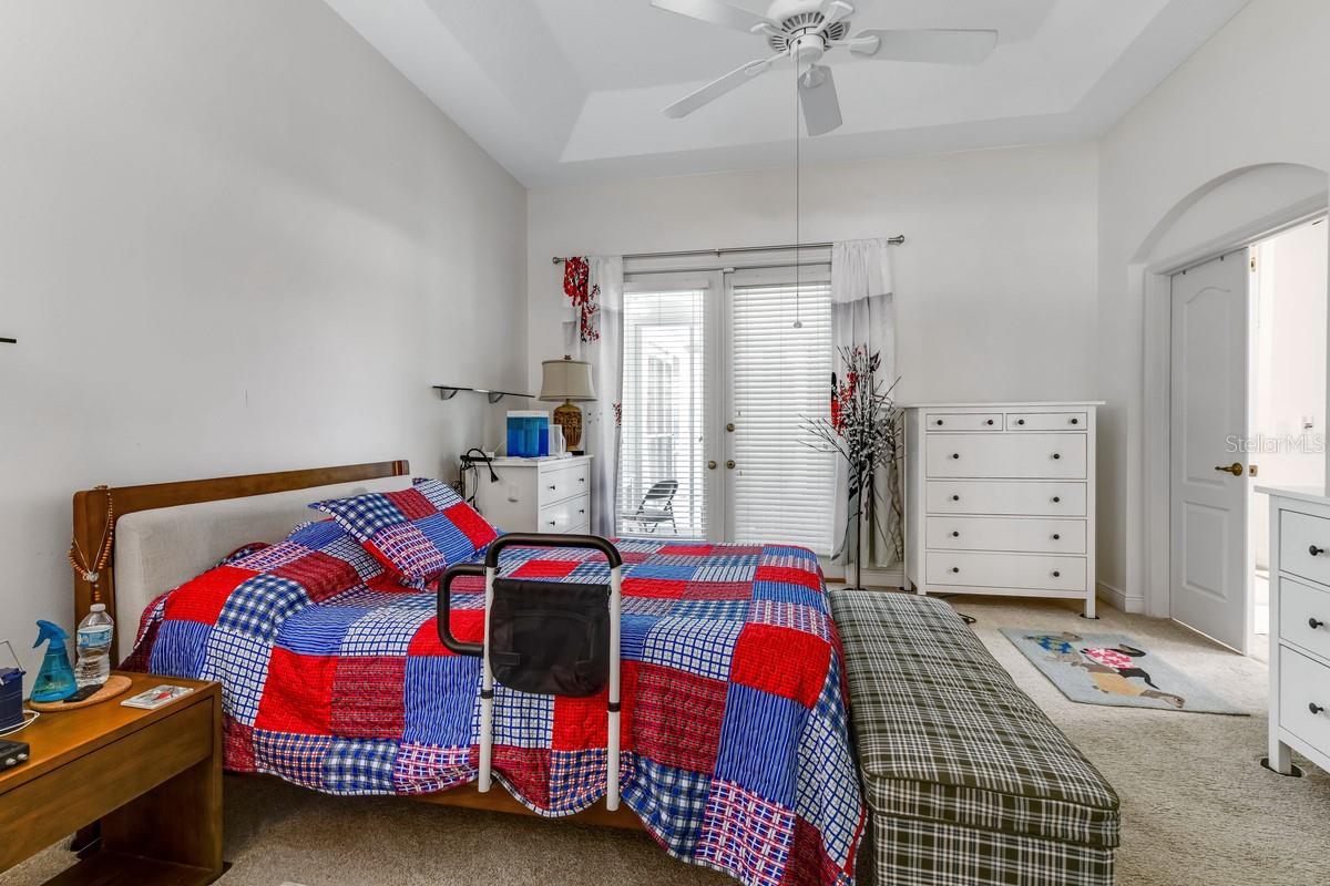 1901 PARK FOREST BLVD, MOUNT DORA, FL, 32757