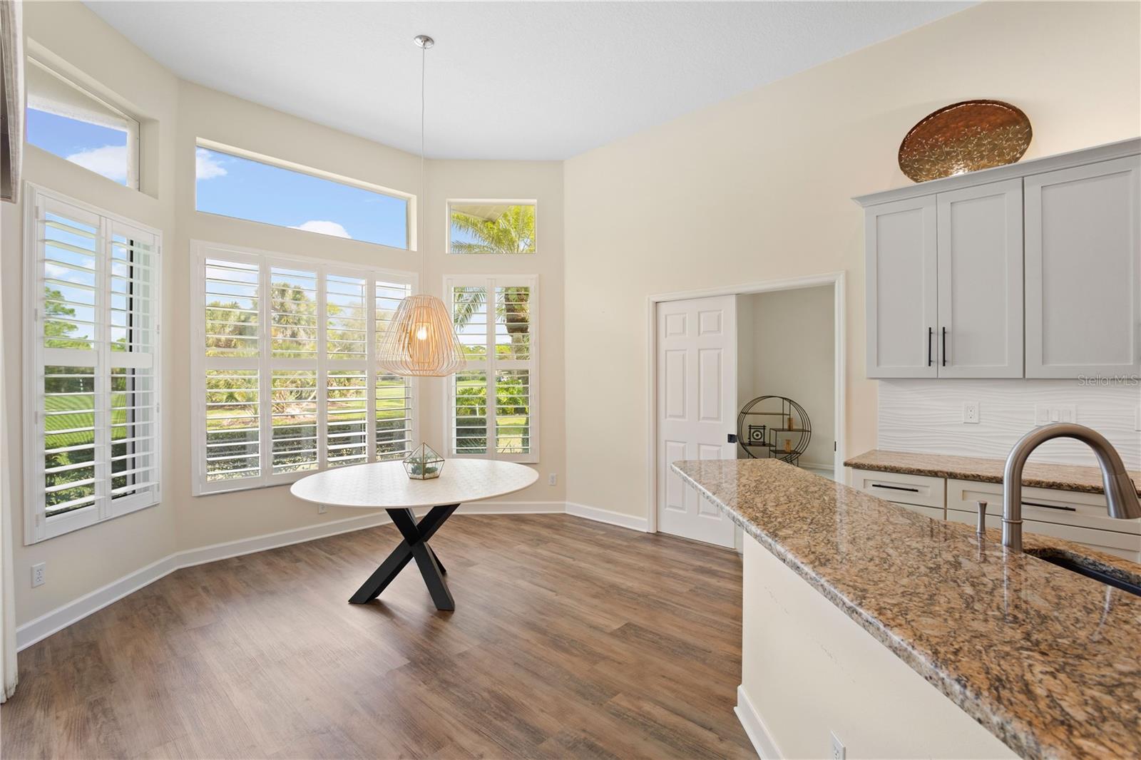 1985 WHITE FEATHER LN, NOKOMIS, FL, 34275
