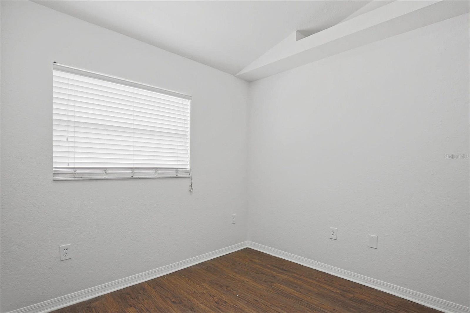 5817 MOHR LOOP, TAMPA, FL, 33615