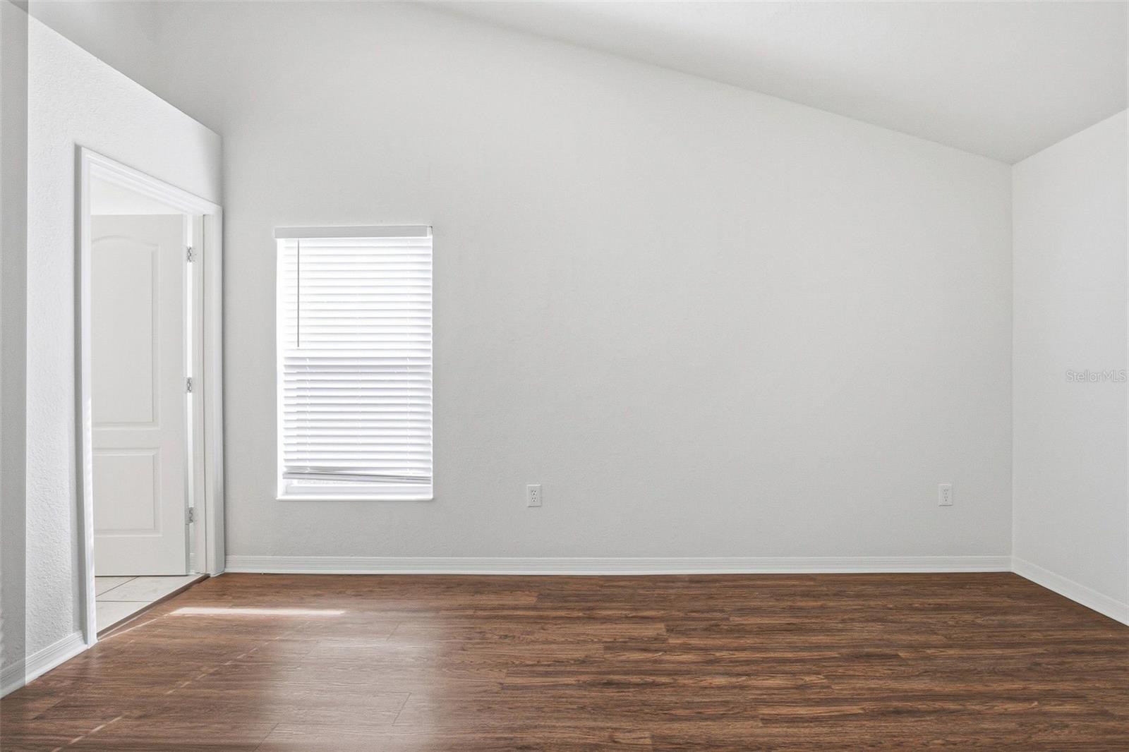 5817 MOHR LOOP, TAMPA, FL, 33615