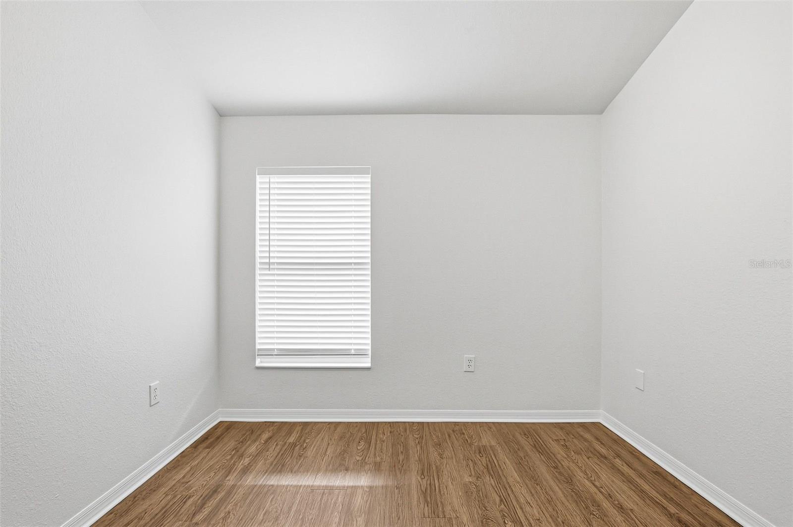 5817 MOHR LOOP, TAMPA, FL, 33615