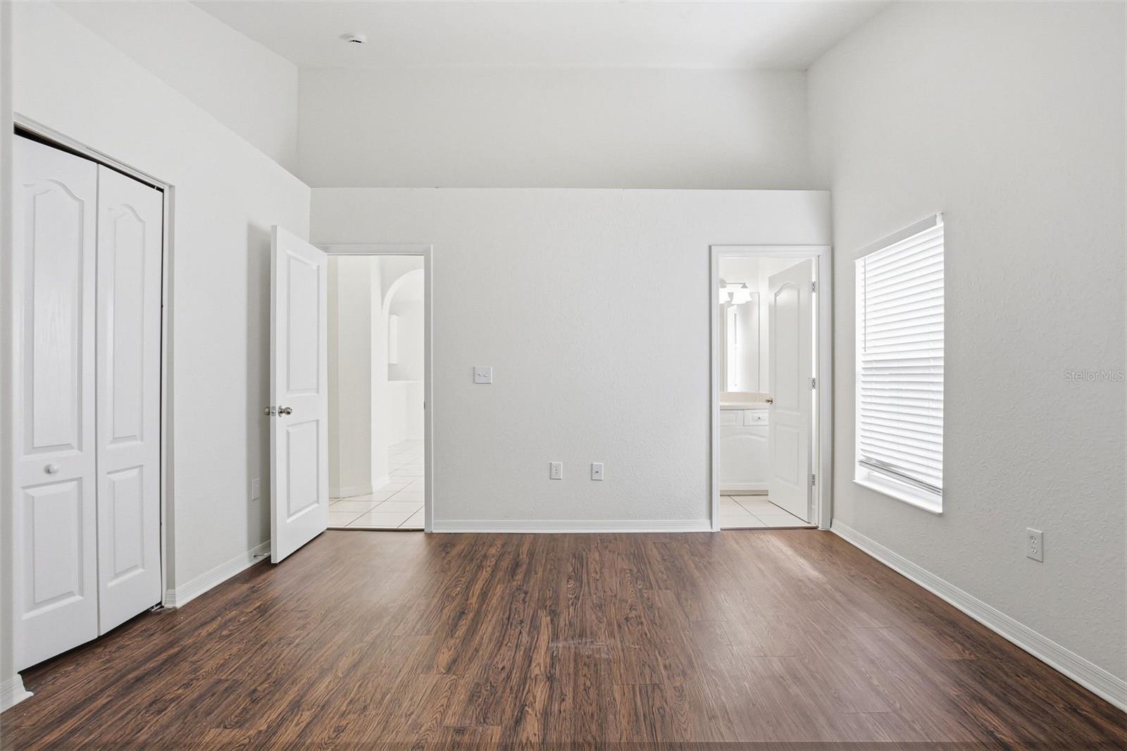 5817 MOHR LOOP, TAMPA, FL, 33615