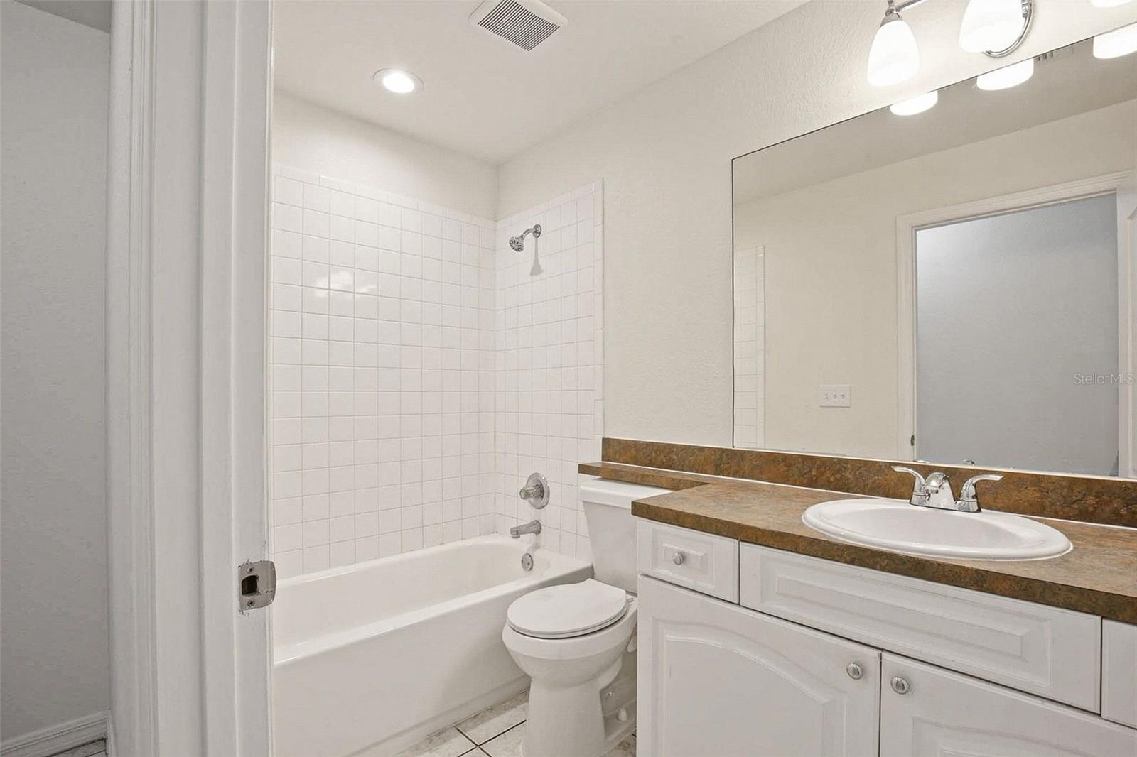 5817 MOHR LOOP, TAMPA, FL, 33615