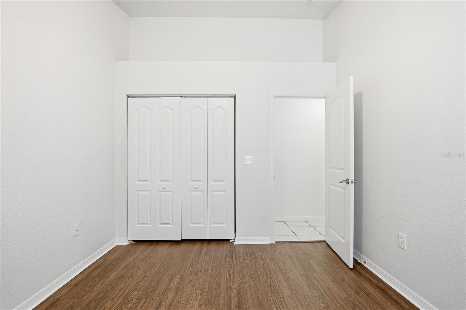 5817 MOHR LOOP, TAMPA, FL, 33615