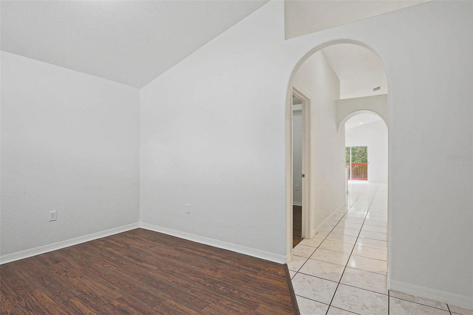5817 MOHR LOOP, TAMPA, FL, 33615