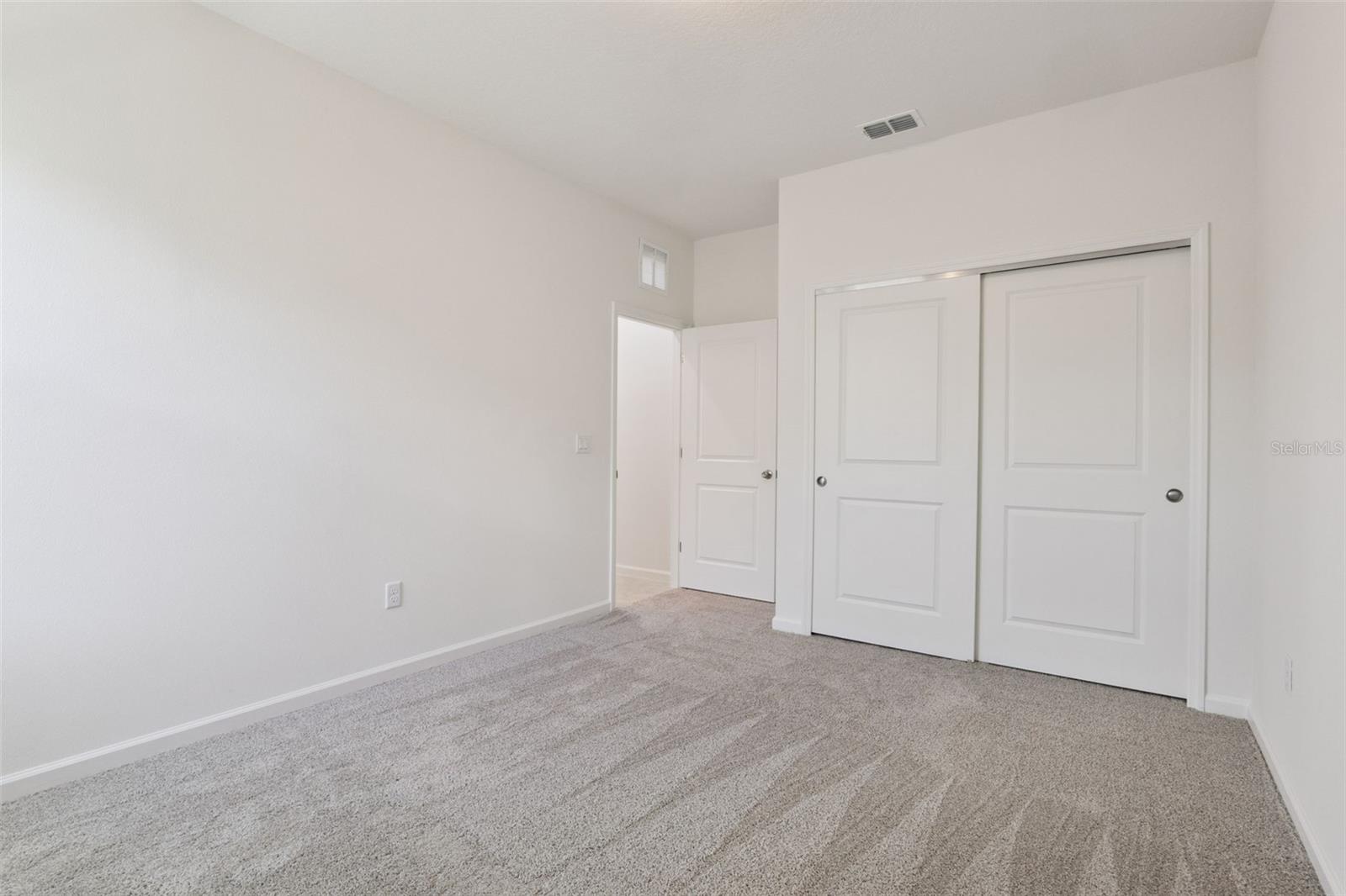 3704 WATERCLIFF CIR, GRAND ISLAND, FL, 32735